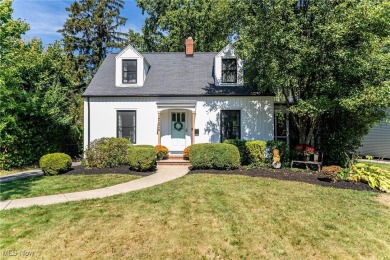 Beach Home Sale Pending in Bay Village, Ohio