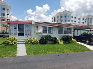 Beach Home For Sale in Palmetto, Florida