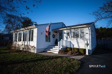 Beach Home For Sale in Old Saybrook, Connecticut