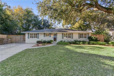 Beach Home For Sale in Saint Simons, Georgia