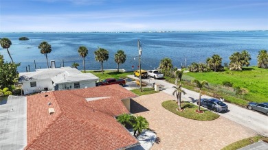 Beach Home For Sale in Bradenton, Florida