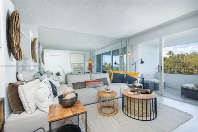 Beach Condo For Sale in Key Biscayne, Florida