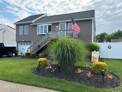 Beach Home Sale Pending in Copiague, New York