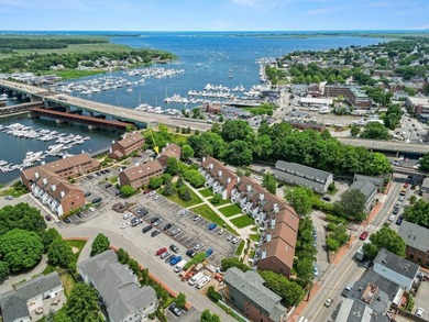 Beach Condo For Sale in Newburyport, Massachusetts