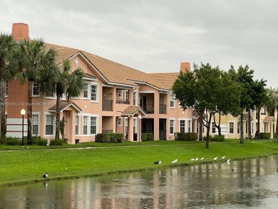 Beach Condo For Sale in North Lauderdale, Florida