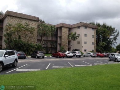 Beach Condo For Sale in Davie, Florida