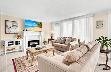 Beach Condo For Sale in Palm Beach, Florida