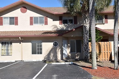 Beach Townhome/Townhouse For Sale in Sunrise, Florida