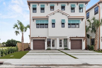 Beach Townhome/Townhouse For Sale in Kure Beach, North Carolina
