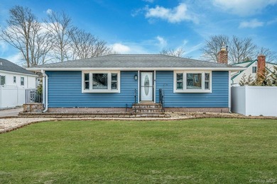 Beach Home For Sale in Shirley, New York