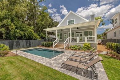 Beach Home For Sale in Saint Simons, Georgia