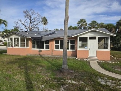 Beach Townhome/Townhouse For Sale in Sarasota, Florida