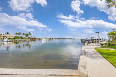 Beach Condo For Sale in North Palm Beach, Florida