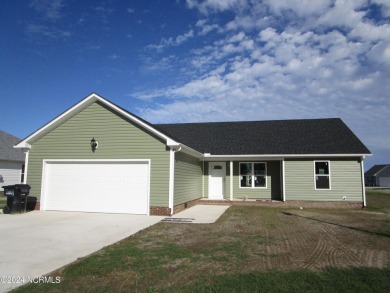 Beach Home For Sale in Elizabeth City, North Carolina