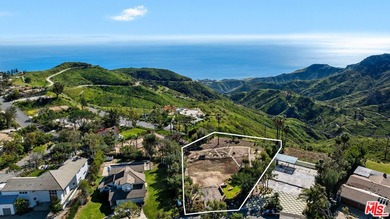 Beach Lot For Sale in Malibu, California