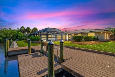 Beach Home For Sale in Sarasota, Florida