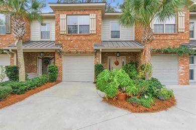 Beach Townhome/Townhouse For Sale in Saint Simons, Georgia