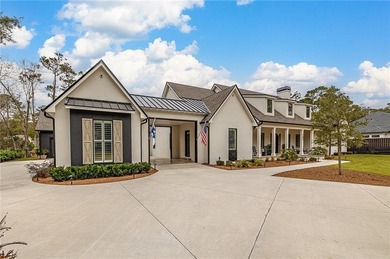 Beach Home For Sale in Saint Simons, Georgia