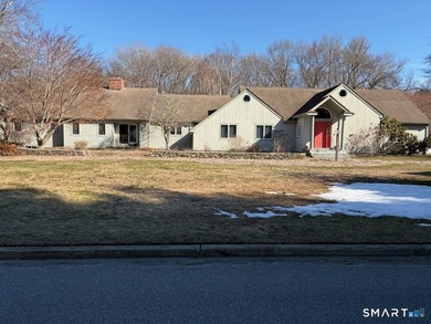 Beach Home For Sale in Waterford, Connecticut