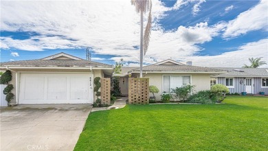 Beach Home For Sale in Huntington Beach, California