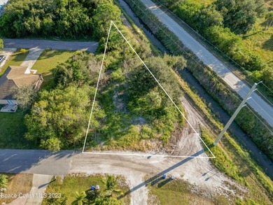 Beach Lot For Sale in Vero Beach, Florida