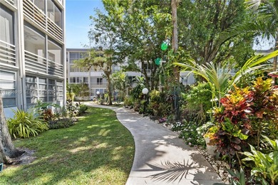 Beach Condo For Sale in Lauderdale Lakes, Florida