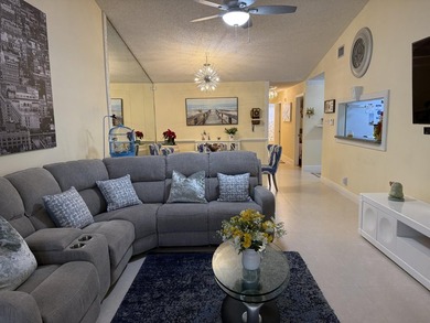 Beach Home For Sale in West Palm Beach, Florida