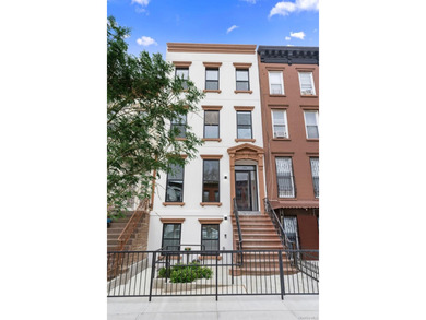 Beach Condo For Sale in Brooklyn, New York