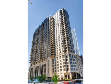 Beach Condo For Sale in Chicago, Illinois