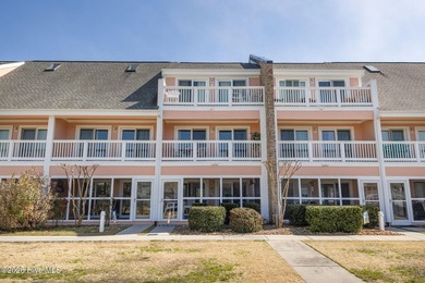 Beach Condo For Sale in Emerald Isle, North Carolina