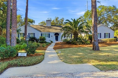 Beach Home For Sale in Saint Simons, Georgia