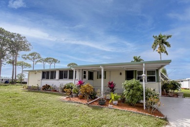 Beach Home For Sale in Boynton Beach, Florida