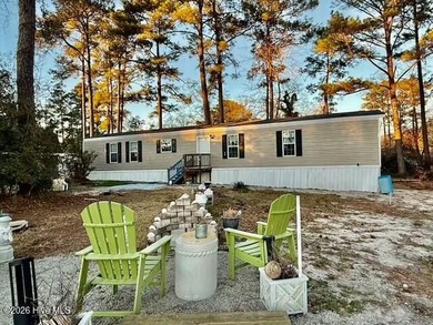 Beach Home For Sale in Swansboro, North Carolina