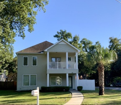 Beach Home For Sale in Fort Walton Beach, Florida