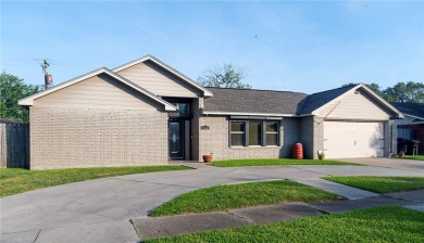 Beach Home Sale Pending in Corpus Christi, Texas