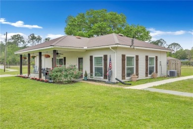 Beach Home For Sale in Theodore, Alabama