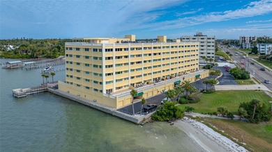 Beach Condo For Sale in Belleair Beach, Florida