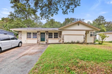 Beach Home Sale Pending in Fort Walton Beach, Florida