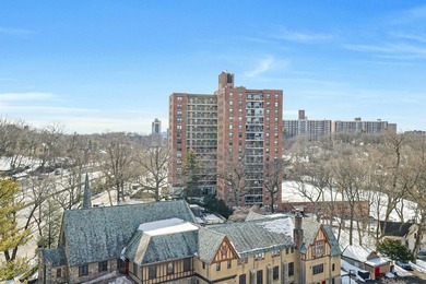 Beach Condo For Sale in Bronx, New York
