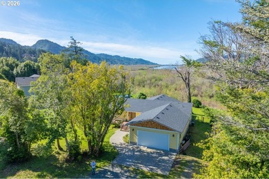 Beach Home For Sale in Gold Beach, Oregon