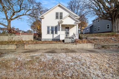Beach Home For Sale in Ludington, Michigan
