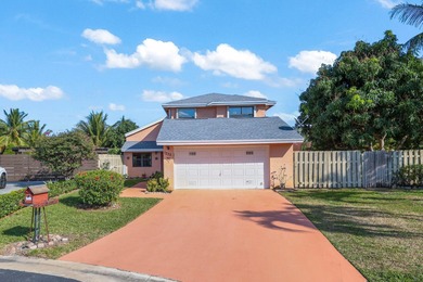 Beach Home For Sale in Delray Beach, Florida