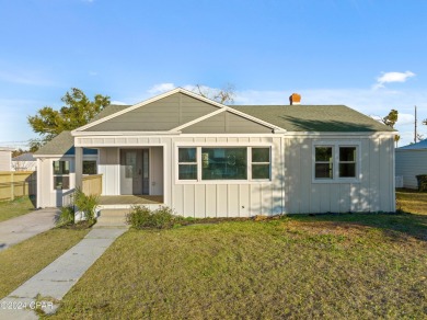 Beach Home For Sale in Panama City, Florida