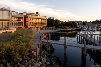 Beach Home For Sale in Sag Harbor, New York