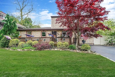 Beach Home For Sale in Bay Shore, New York