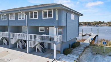 Beach Townhome/Townhouse For Sale in Carolina Beach, North Carolina