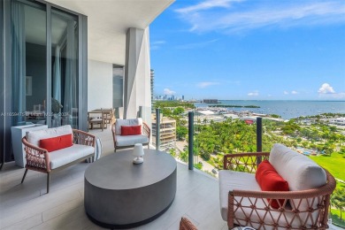 Beach Condo For Sale in Coconut Grove, Florida