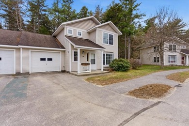 Beach Townhome/Townhouse For Sale in Brunswick, Maine