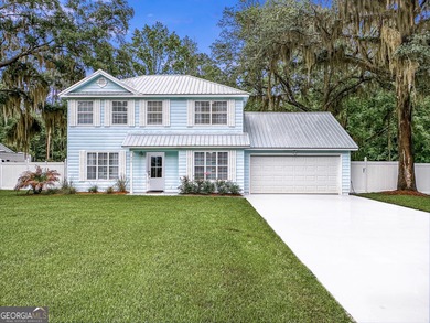 Beach Home For Sale in Woodbine, Georgia