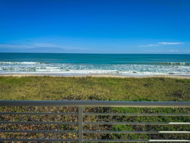 Beach Condo For Sale in Hutchinson Island, Florida